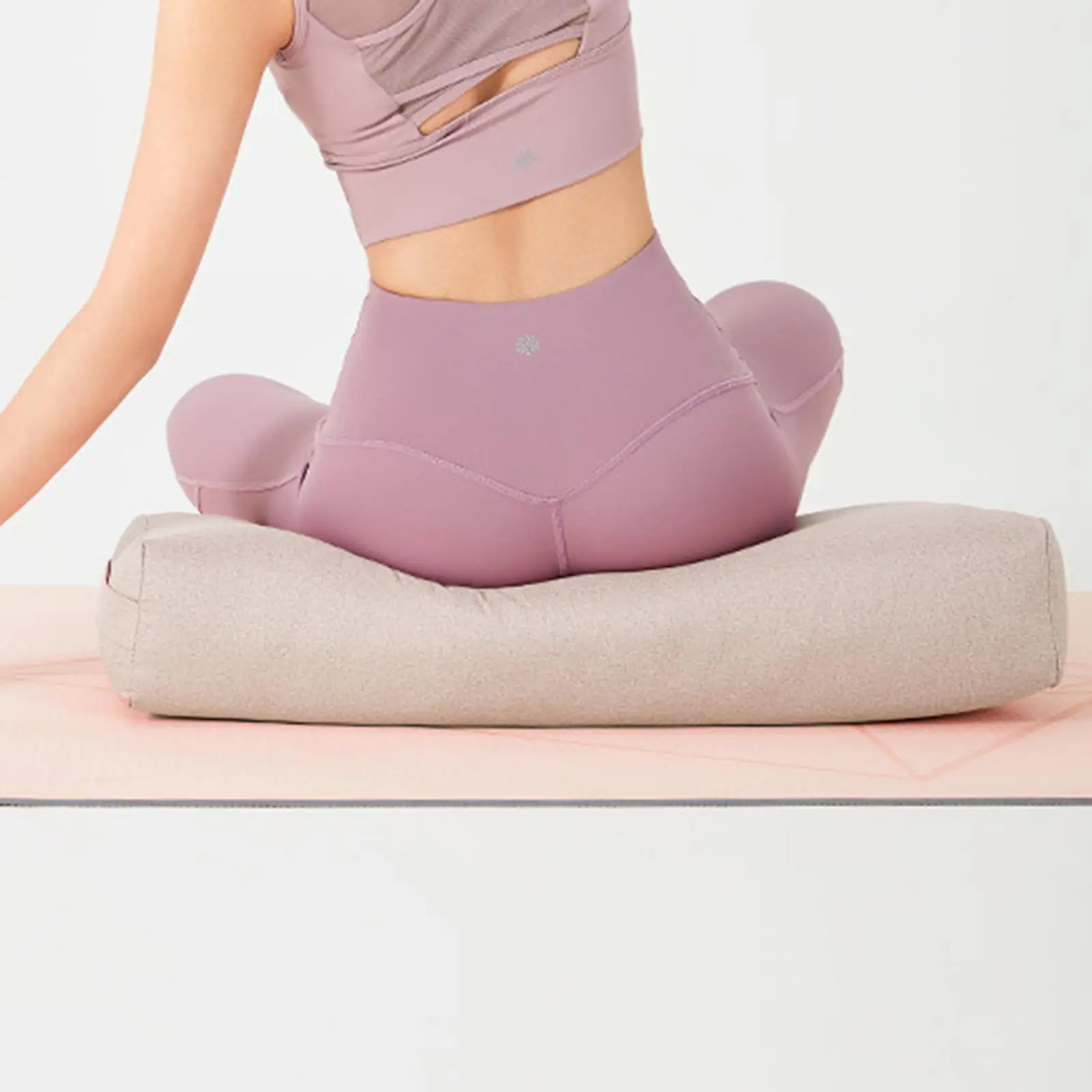 Professional Yoga Bolster with Carry Handle Pillow for Legs Restorative Yoga
Professional Yoga Bolster with Carry Handle Pillow for Legs Restorative Yoga