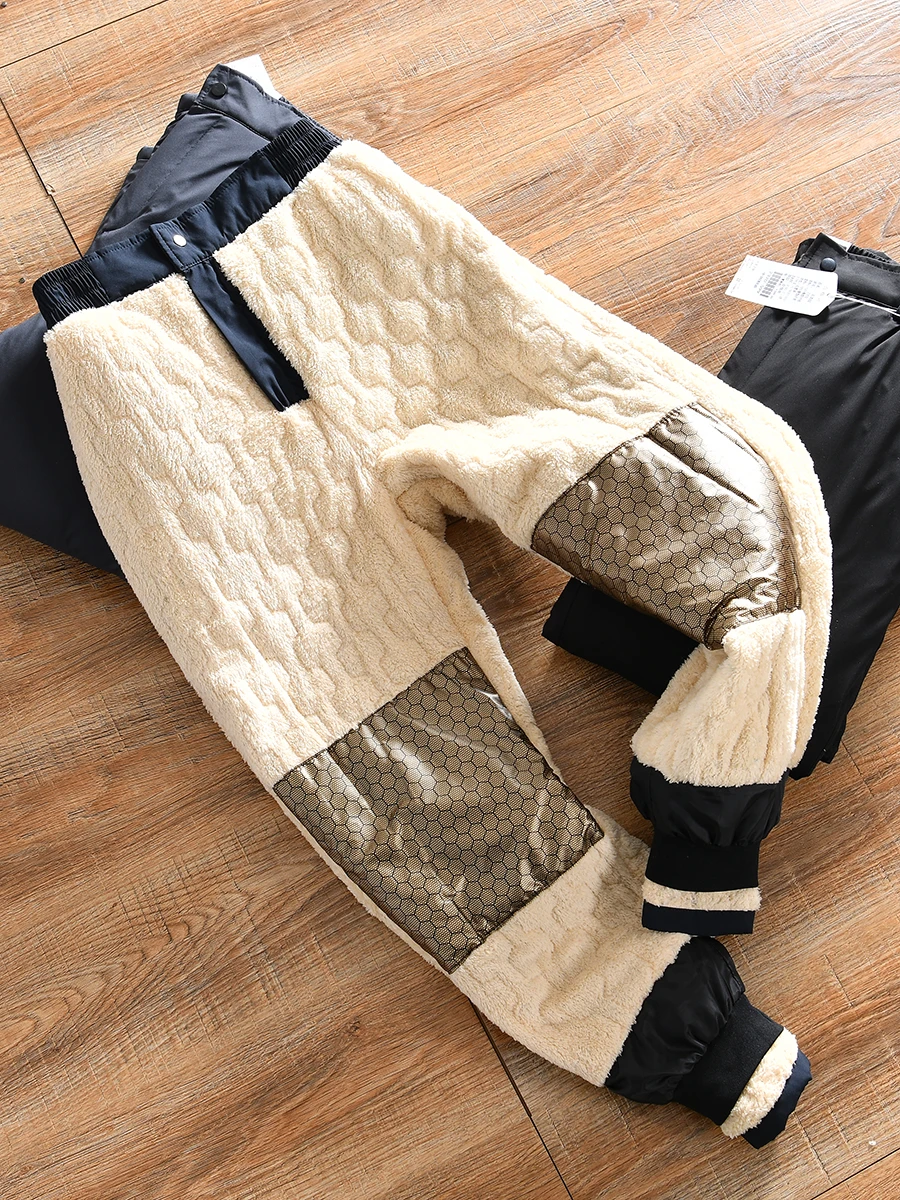 Men's Winter Thickened Fleece Lined Graphene Technology Straight Leg Casual Trousers Windproof Waterproof Fashionable Polyest...
Men's Winter Thickened Fleece Lined Graphene Technology Straight Leg Casual Trousers Windproof Waterproof Fashionable Polyest...