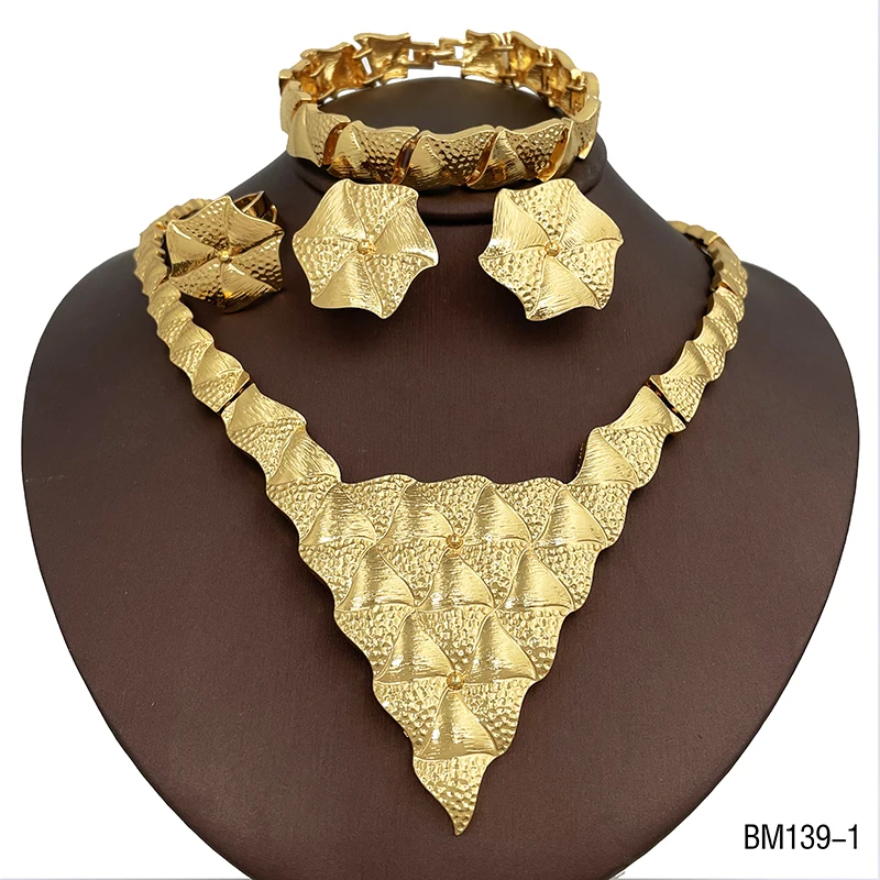 Dubai Two Tone Jewelry Set Luxury Design Earrings Necklace Bangle Ring 4Pcs Wedding Bridel Party Gifts Jewelry Set
Dubai Two Tone Jewelry Set Luxury Design Earrings Necklace Bangle Ring 4Pcs Wedding Bridel Party Gifts Jewelry Set