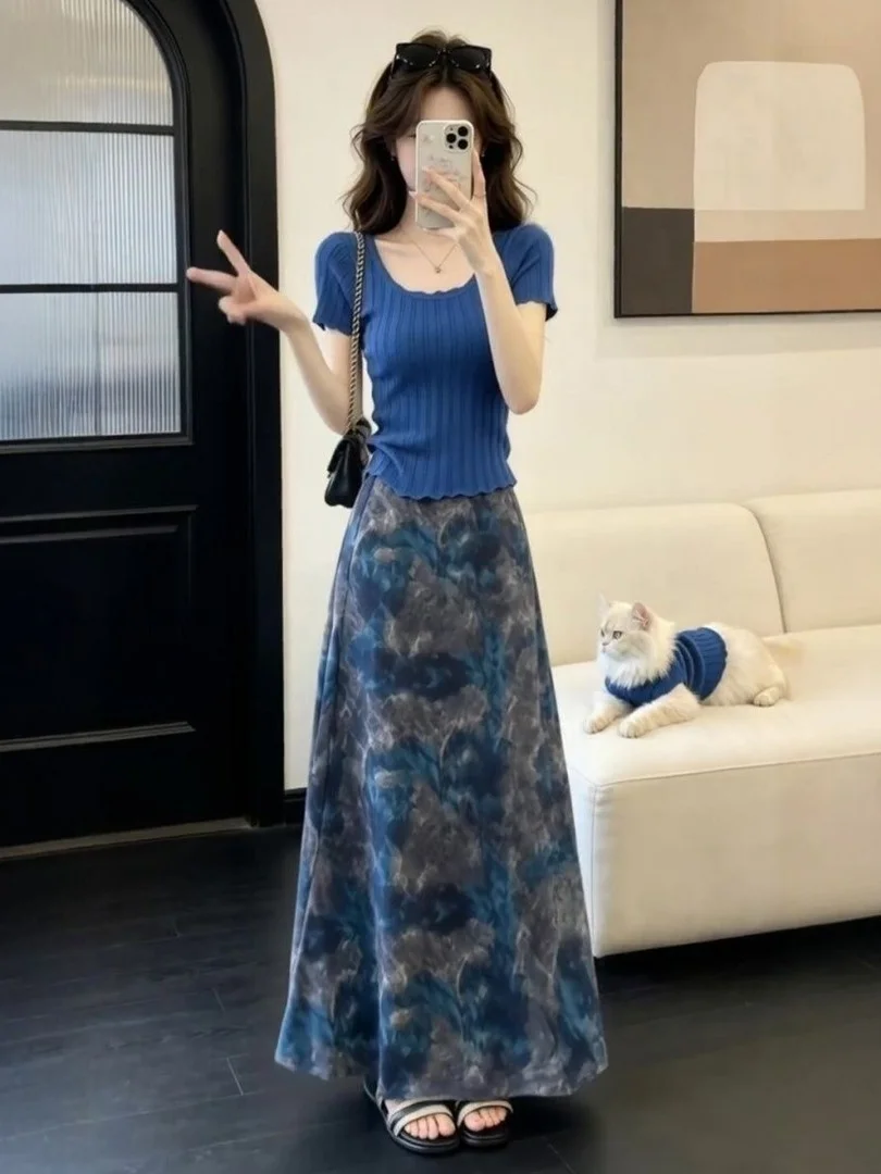 Summer New Fashionable Elegant Street Style High-End Feeling Beautiful Photography Clothes Skirt Set Women Stylish Atmosphere
Summer New Fashionable Elegant Street Style High-End Feeling Beautiful Photography Clothes Skirt Set Women Stylish Atmosphere