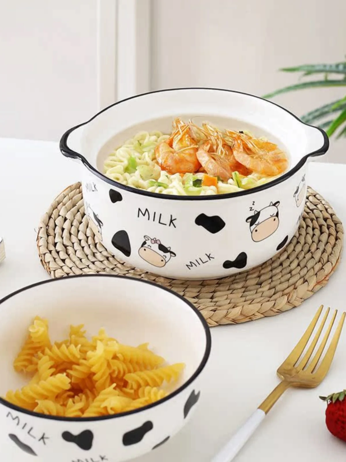 Корейские мультяшные студенческие миски для супа с крышкой, набор с палочками и ложкой, для лапши быстрого приготовления, креативные, для домашнего использования
Корейские мультяшные студенческие миски для супа с крышкой, набор с палочками и ложкой, для лапши быстрого приготовления, креативные, для домашнего использования