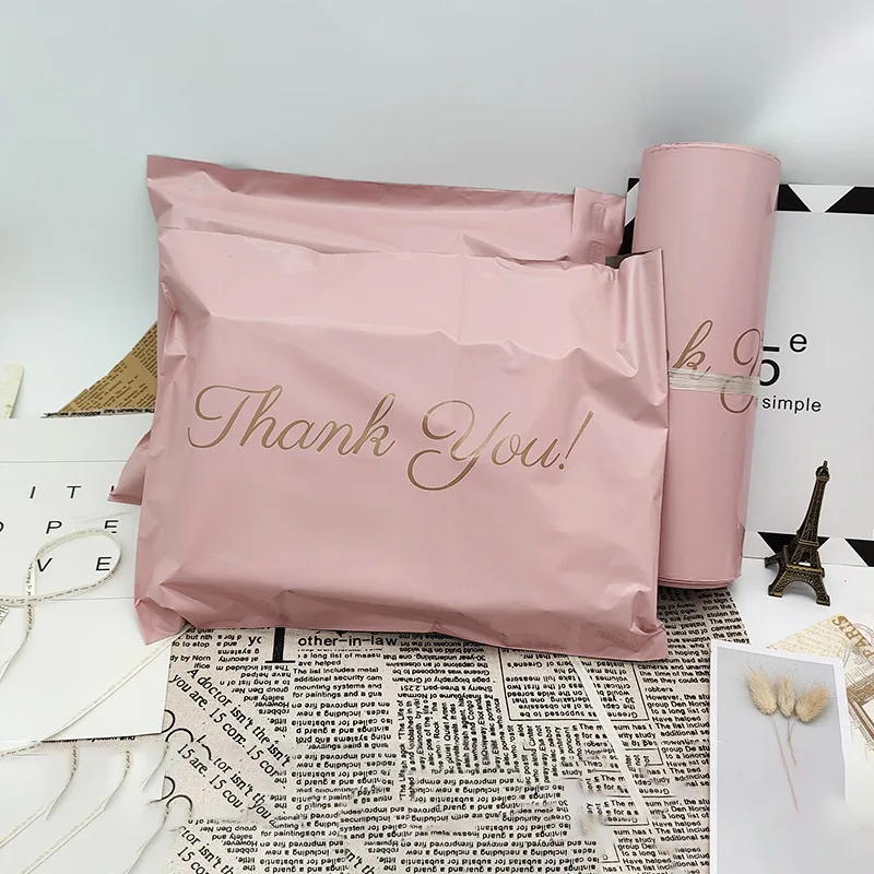 20pcs Gold printed pink thick express bag, brand new waterproof packaging bag for clothing
20pcs Gold printed pink thick express bag, brand new waterproof packaging bag for clothing