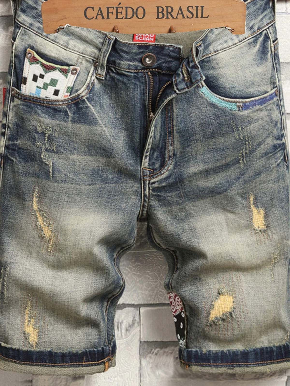 Винтажные мужские джинсы-шорты из денима с вышивкой, прямой крой, длина до колена, модные, износостойкие, летние
Винтажные мужские джинсы-шорты из денима с вышивкой, прямой крой, длина до колена, модные, износостойкие, летние
