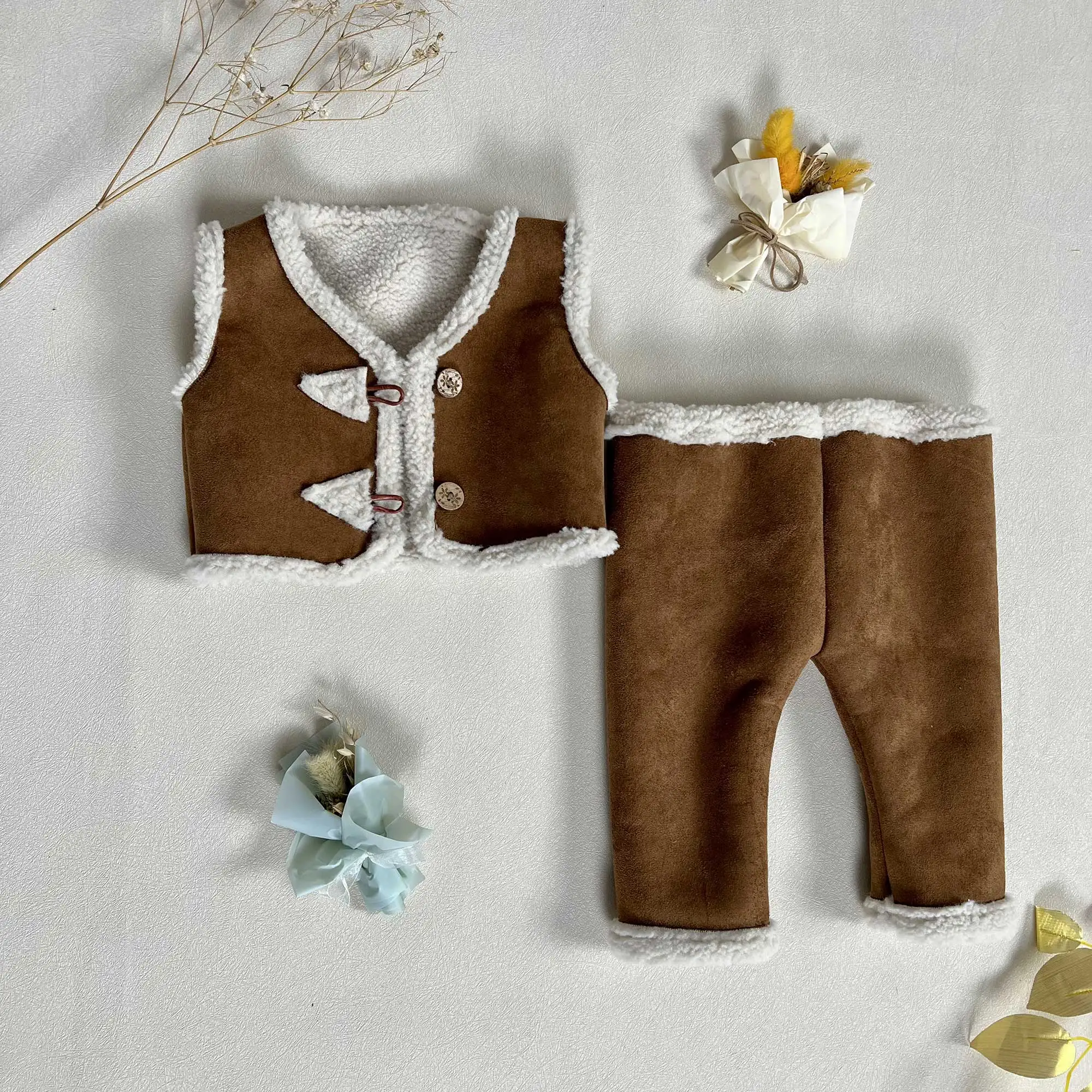 Don&Judy Brown Leather Look Kids Vest & Pants Set Stylish Daily Photography Outfits for Toddlers 1-6 Years Comfortable Clothing
Don&Judy Brown Leather Look Kids Vest & Pants Set Stylish Daily Photography Outfits for Toddlers 1-6 Years Comfortable Clothing