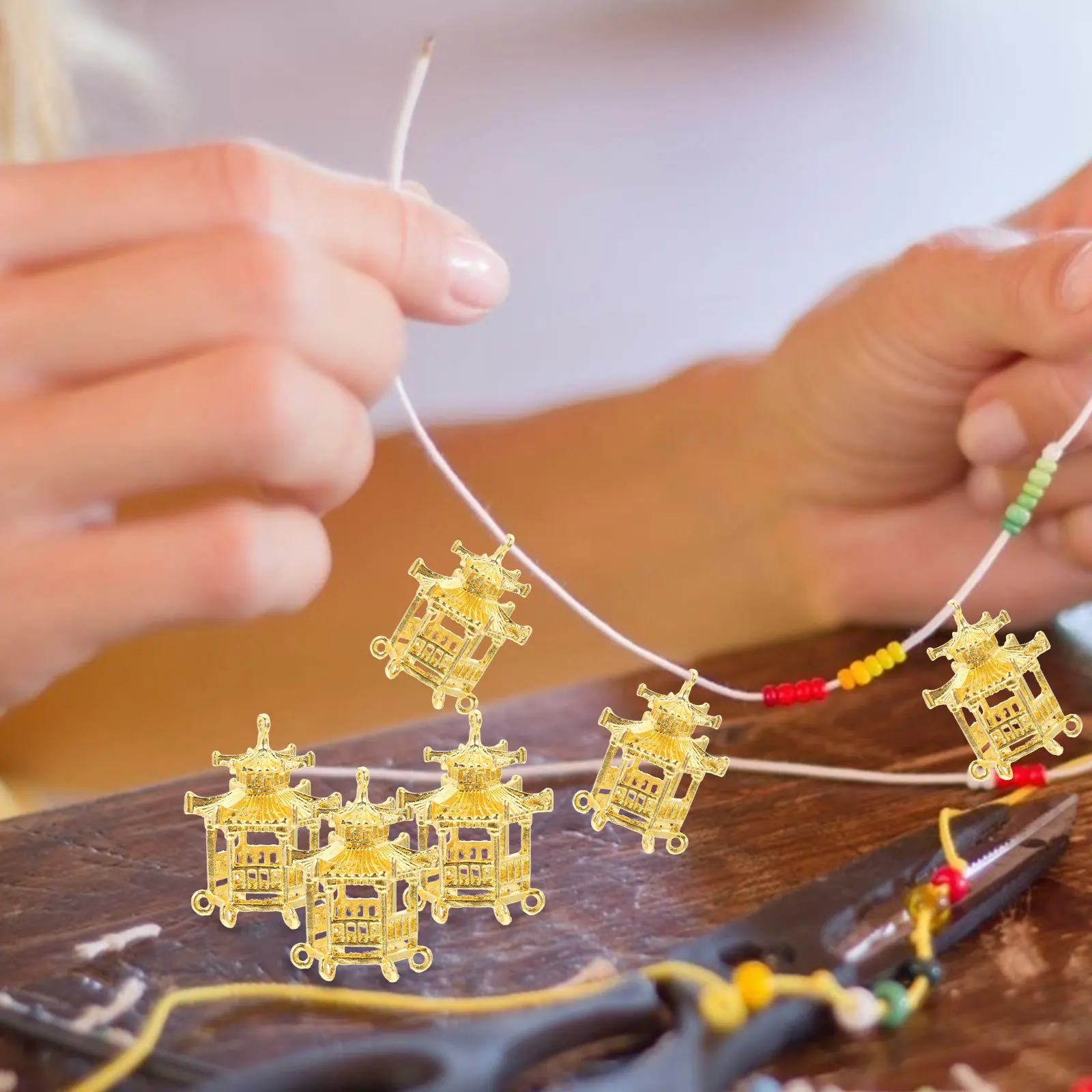 Набор из 6 шармов в форме павильона из сплава для изготовления украшений: подвески для ожерелий, серьги, браслеты, аксессуары для рукоделия
Набор из 6 шармов в форме павильона из сплава для изготовления украшений: подвески для ожерелий, серьги, браслеты, аксессуары для рукоделия