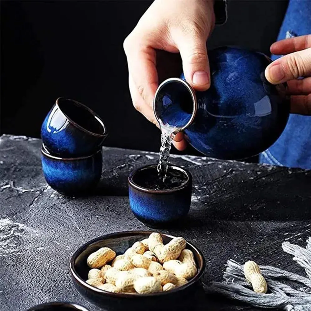 Мини-набор чашек Sake в японском стиле, большая емкость, синяя колба на бедрах, 360 мл, 1 горшок, 4 чашки, набор посуды для напитков
Мини-набор чашек Sake в японском стиле, большая емкость, синяя колба на бедрах, 360 мл, 1 горшок, 4 чашки, набор посуды для напитков