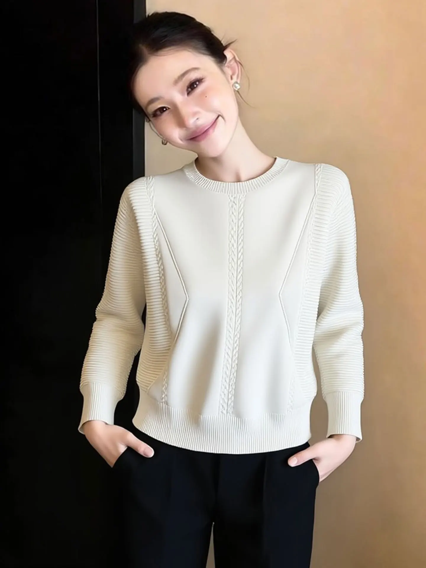 Женский вязаный джемпер Ele Pure Color с круглым вырезом и длинными рукавами, свободный повседневный базовый топ для весны, модный, теплый, стандартного кроя
Женский вязаный джемпер Ele Pure Color с круглым вырезом и длинными рукавами, свободный повседневный базовый топ для весны, модный, теплый, стандартного кроя