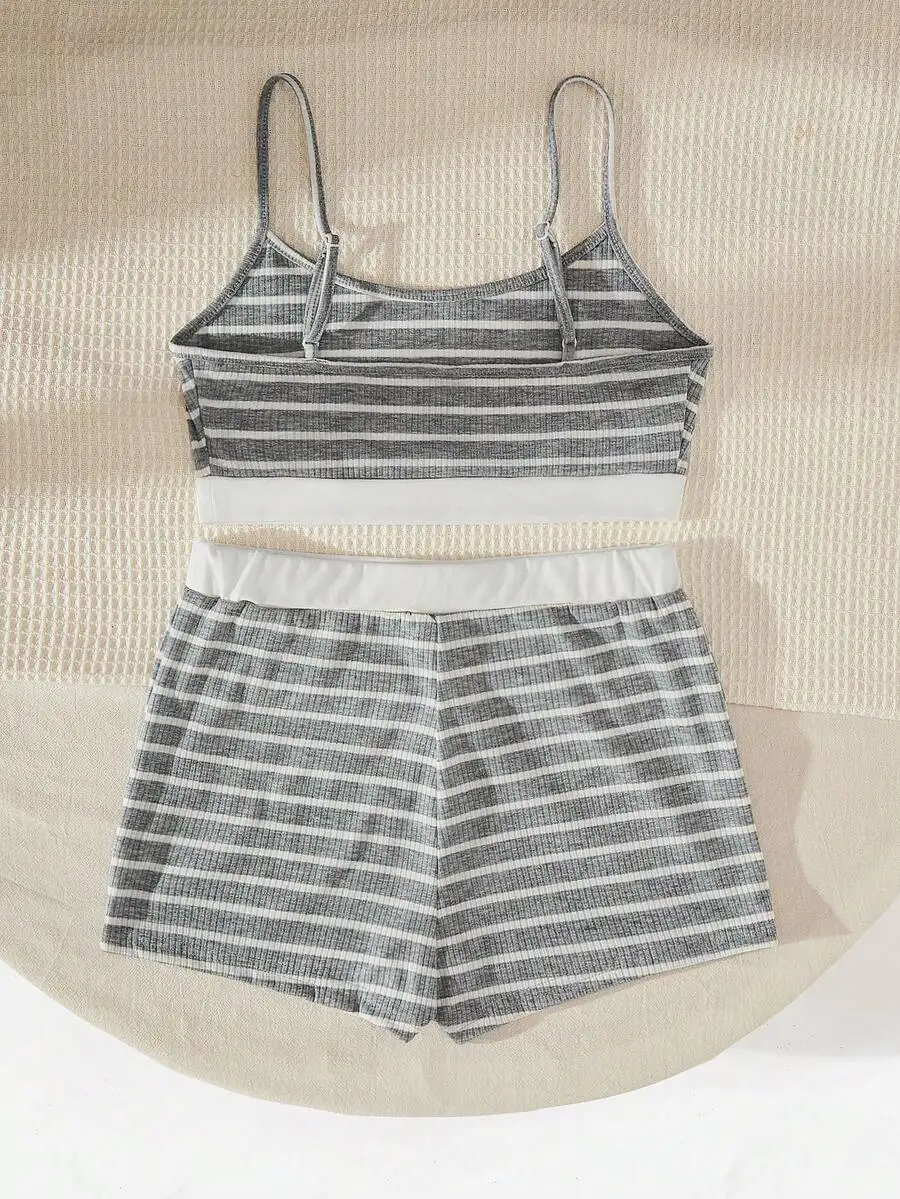 Gray And White Striped Knit Crop Top And Leggings Set For Women
Gray And White Striped Knit Crop Top And Leggings Set For Women