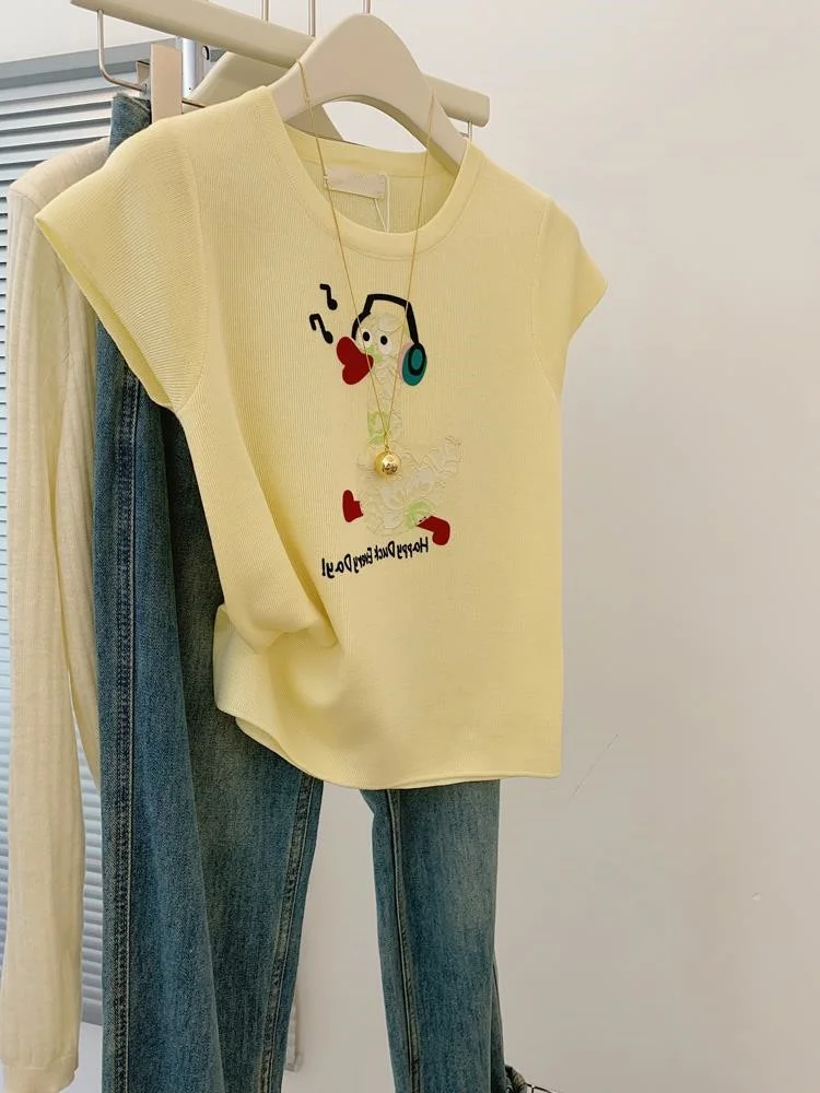 Yellow Cartoon Sleeve T-Shirt Women's Slim Fit Short Style Top Summer New Fashion Tagless Sweet Style Silk Material
Yellow Cartoon Sleeve T-Shirt Women's Slim Fit Short Style Top Summer New Fashion Tagless Sweet Style Silk Material