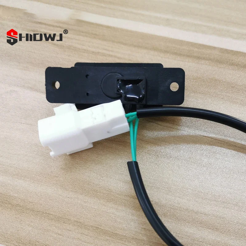 Задний переключатель багажника, кнопка открытия багажника для Swift/SX4 37178-62J00
Задний переключатель багажника, кнопка открытия багажника для Swift/SX4 37178-62J00