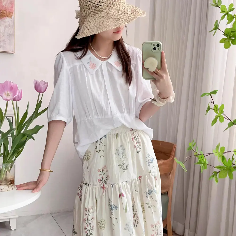 Легкая женская рубашка из хлопка и льна с вышивкой, пышными рукавами и отложным воротником, летняя, с цветочным принтом
Легкая женская рубашка из хлопка и льна с вышивкой, пышными рукавами и отложным воротником, летняя, с цветочным принтом