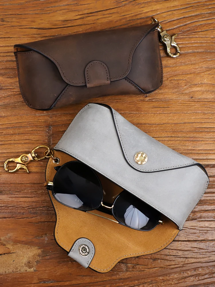 Genuine Leather Hanging Glasses Bag Men Women's Anti-Pressure Sunglasses Storage Box First Layer Cowhide Anti-Myopia Protective
Genuine Leather Hanging Glasses Bag Men Women's Anti-Pressure Sunglasses Storage Box First Layer Cowhide Anti-Myopia Protective