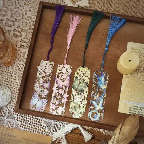 Marque-page en métal papillon nacré brillant, cadeaux ajourés pour étudiants et enseignants, Clip de lecture frais