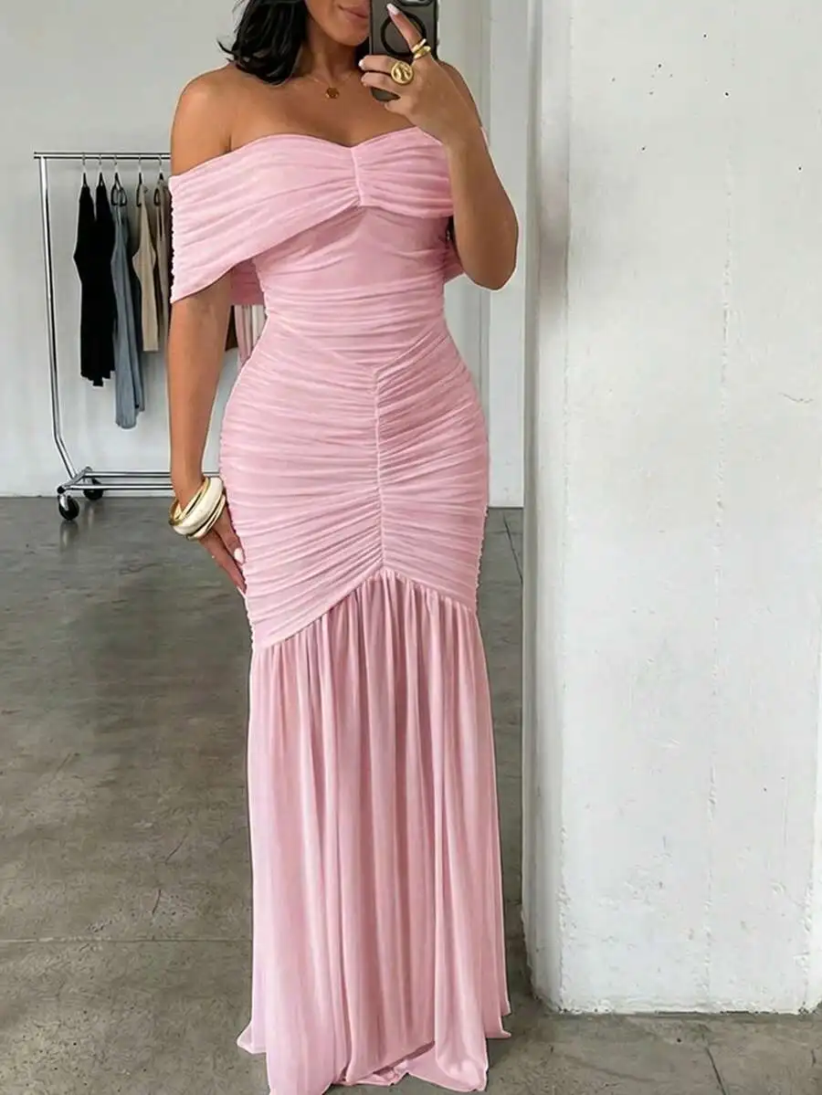 Pink Off Shoulder Ruched Mermaid Evening Dress with Cinched Waist
Pink Off Shoulder Ruched Mermaid Evening Dress with Cinched Waist