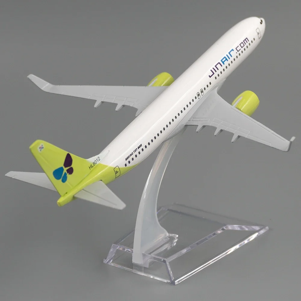 Масштаб 1/400 самолета Boeing 737 Корея Jin Air 16 см сплав самолета B737 модель игрушки детский подарок для коллекции украшения
Масштаб 1/400 самолета Boeing 737 Корея Jin Air 16 см сплав самолета B737 модель игрушки детский подарок для коллекции украшения