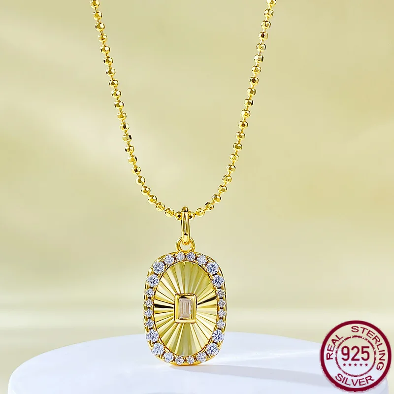 New S925 silver gold-plated light luxury brushed oval pendant, fashionable and versatile necklace, wedding jewelry
New S925 silver gold-plated light luxury brushed oval pendant, fashionable and versatile necklace, wedding jewelry