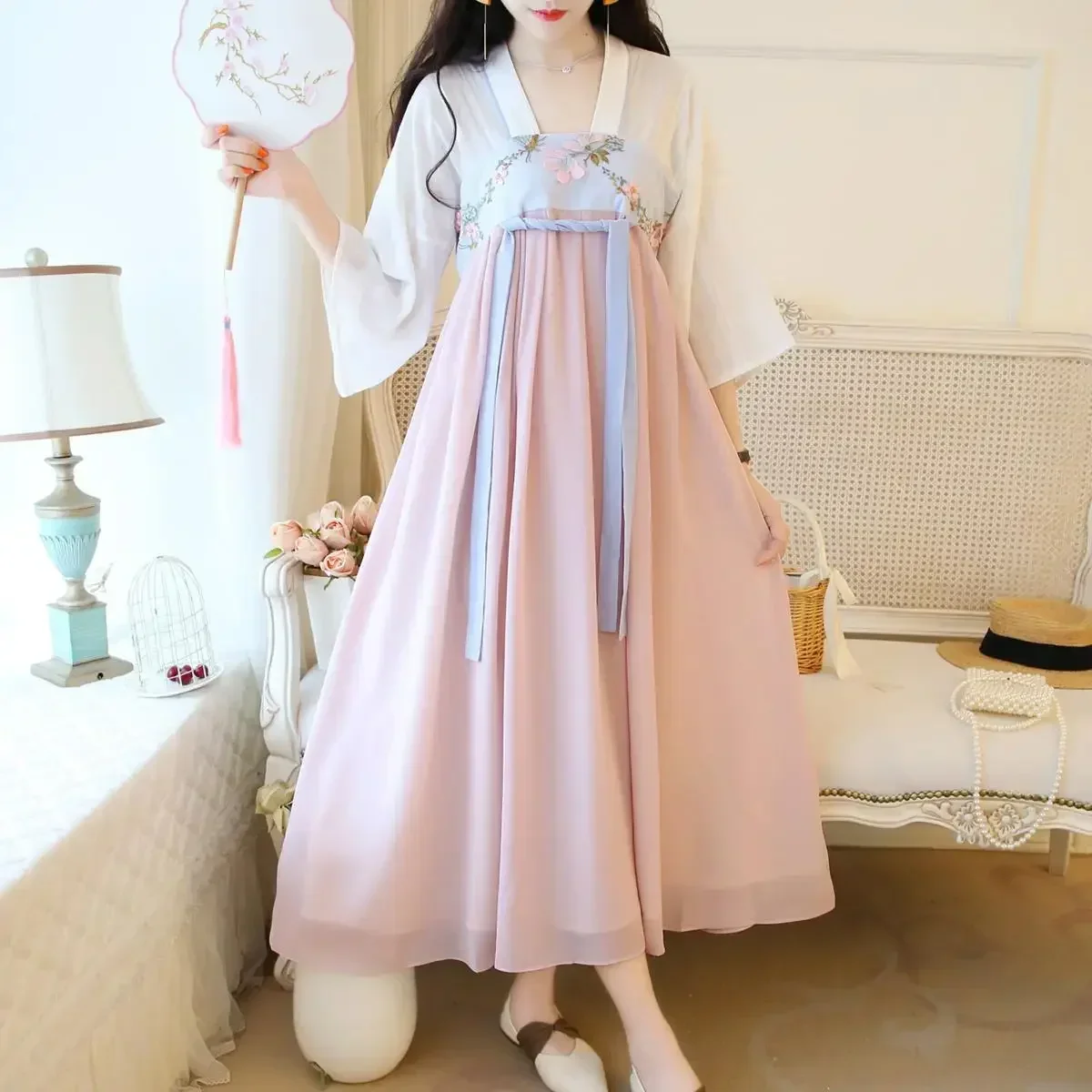 Chinese Traditional Hanfu Women Dress Improved Style Robe Dance Set Fairy Ancient Costume Clothing Girls Plain Han Dynasty
Chinese Traditional Hanfu Women Dress Improved Style Robe Dance Set Fairy Ancient Costume Clothing Girls Plain Han Dynasty