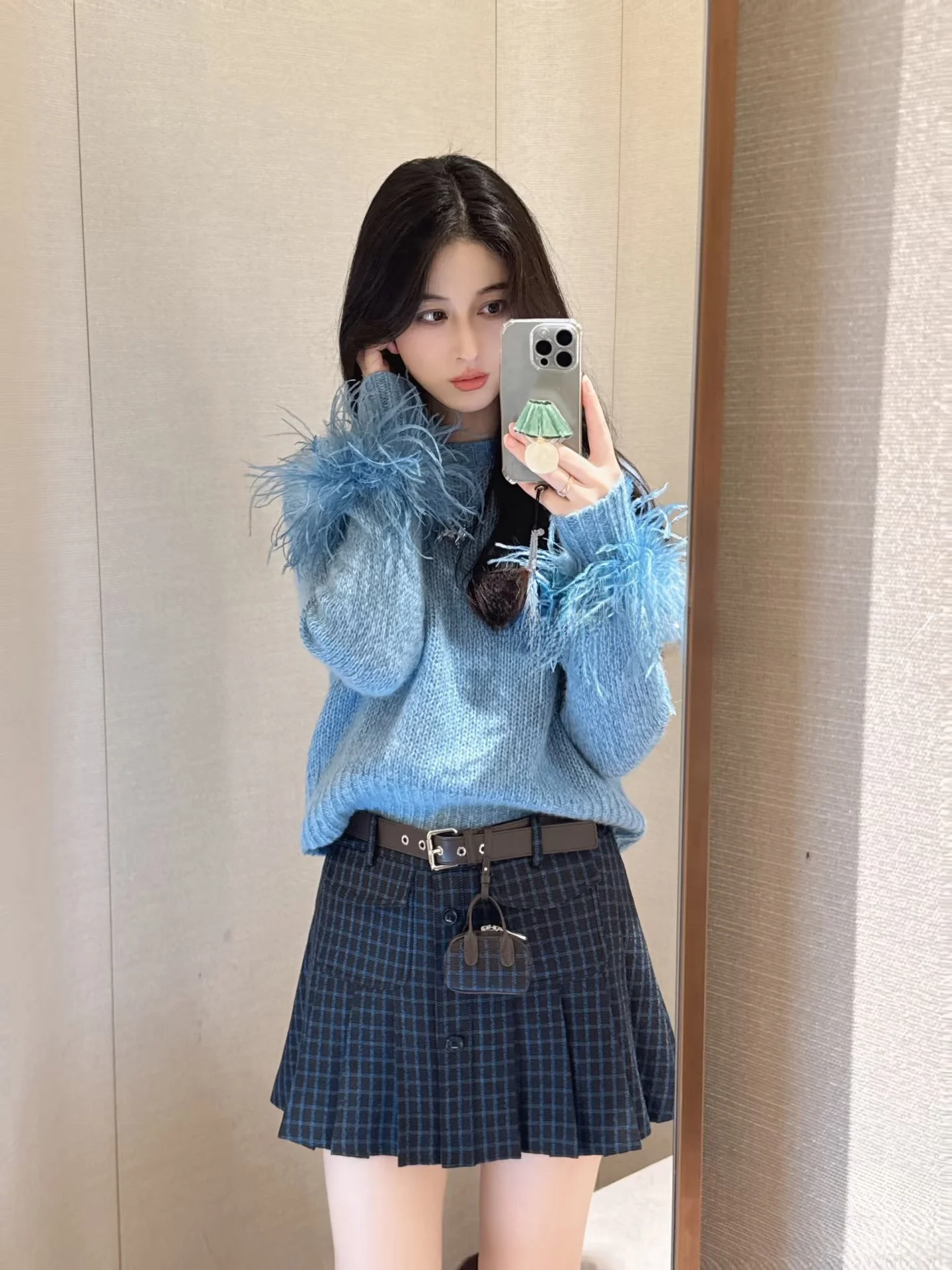 JONIbyBEB Осенне-зимний вязаный свитер с синими перьями на манжетах, из смесовой шерсти, с круглым вырезом, с узором «Птица райская», женская модная одежда
JONIbyBEB Осенне-зимний вязаный свитер с синими перьями на манжетах, из смесовой шерсти, с круглым вырезом, с узором «Птица райская», женская модная одежда