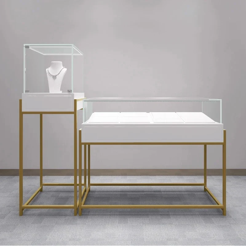 High Quality Luxur Y Commercial Metal Locle Glass Display Cinets Shop Counter LED Light Jewelry Showcase
High Quality Luxur Y Commercial Metal Locle Glass Display Cinets Shop Counter LED Light Jewelry Showcase
