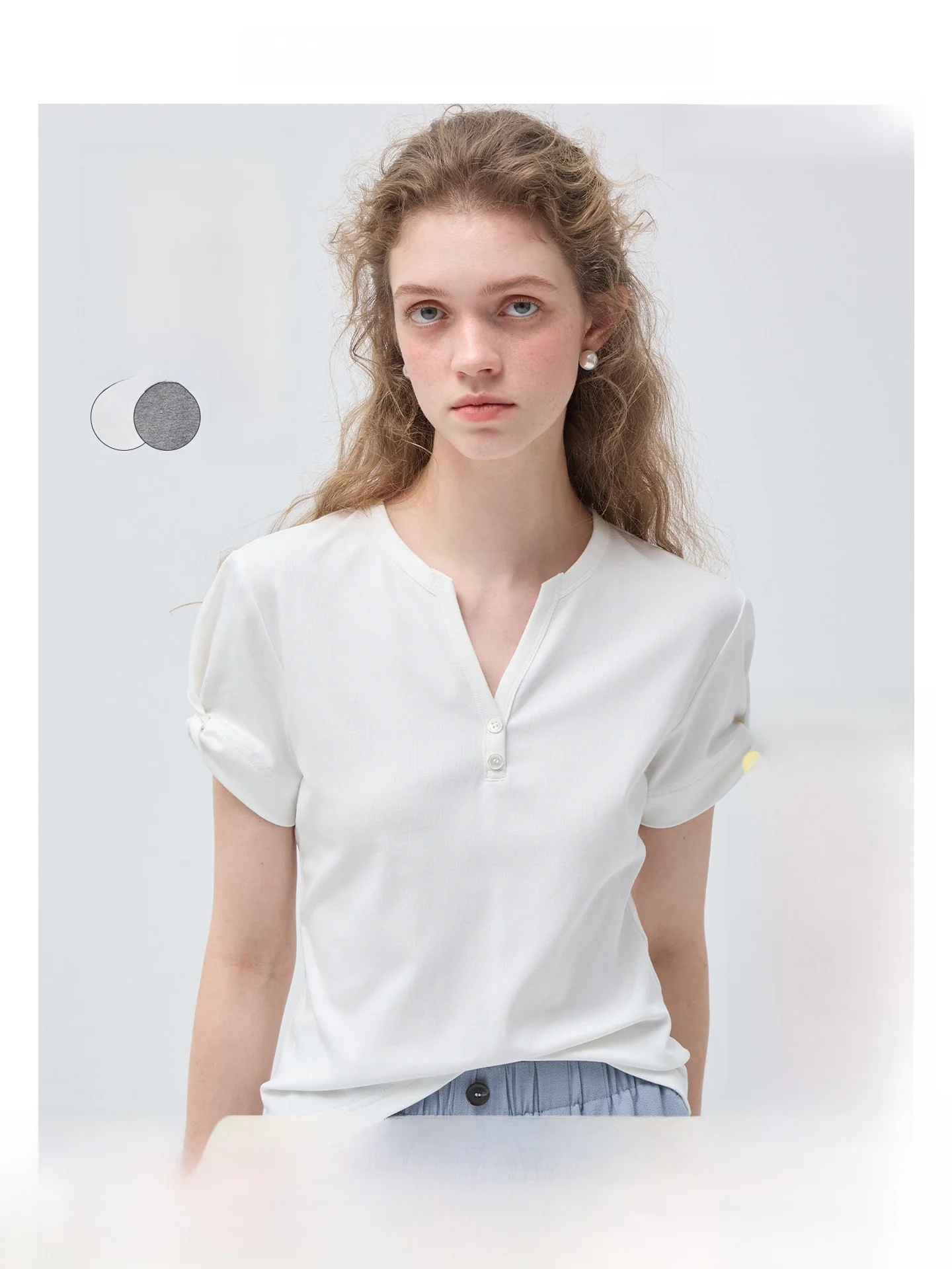 Vega Chang Cloud Soft T-Shirt V-Neck Short Sleeve Women's Summer Top Korean Style Straight Cut Antibacterial Regular Length
Vega Chang Cloud Soft T-Shirt V-Neck Short Sleeve Women's Summer Top Korean Style Straight Cut Antibacterial Regular Length