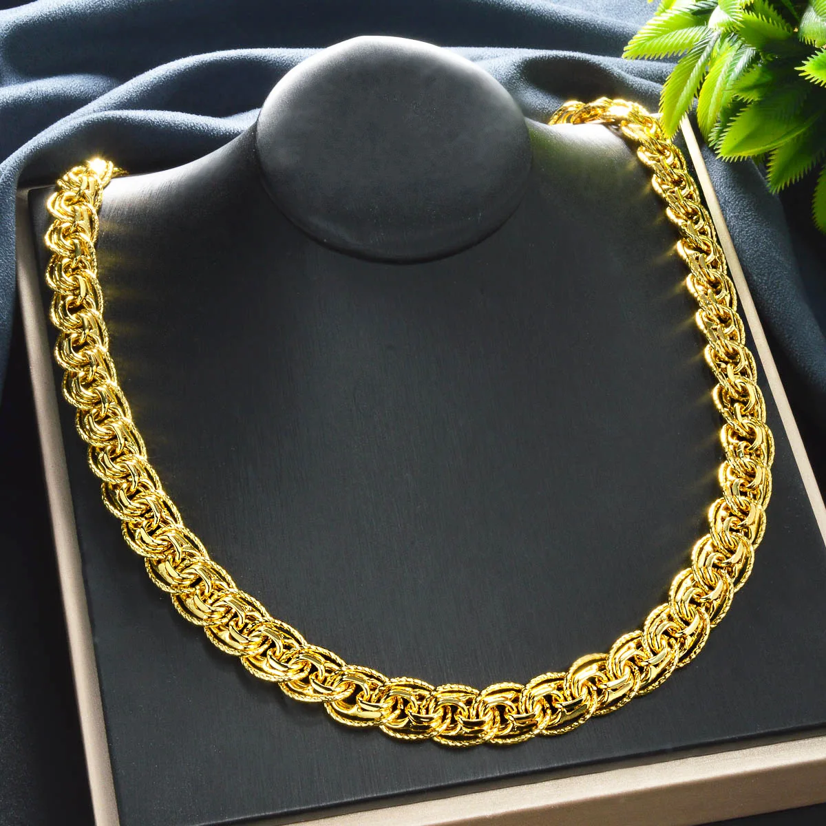 Exaggerated Multi-layer Buckle Chain Necklace Punk Hip Hop Thick Gold Color Lobster Clasp Choker Luxury Party Jewelry Gift
Exaggerated Multi-layer Buckle Chain Necklace Punk Hip Hop Thick Gold Color Lobster Clasp Choker Luxury Party Jewelry Gift