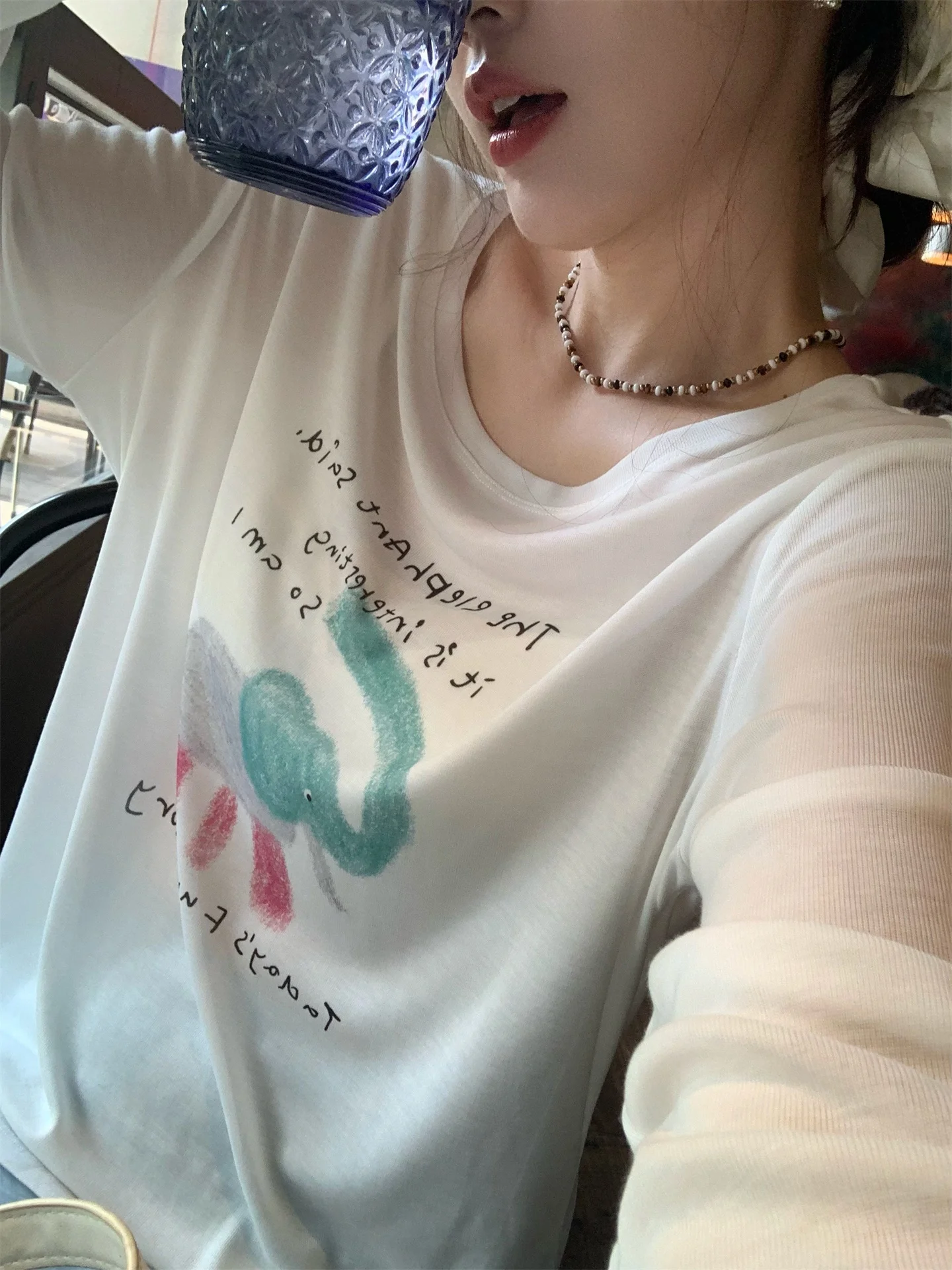 Белая футболка с животным принтом, длинный рукав, открытое плечо, свободный крой, повседневная женская футболка, осенняя мода 2025
Белая футболка с животным принтом, длинный рукав, открытое плечо, свободный крой, повседневная женская футболка, осенняя мода 2025