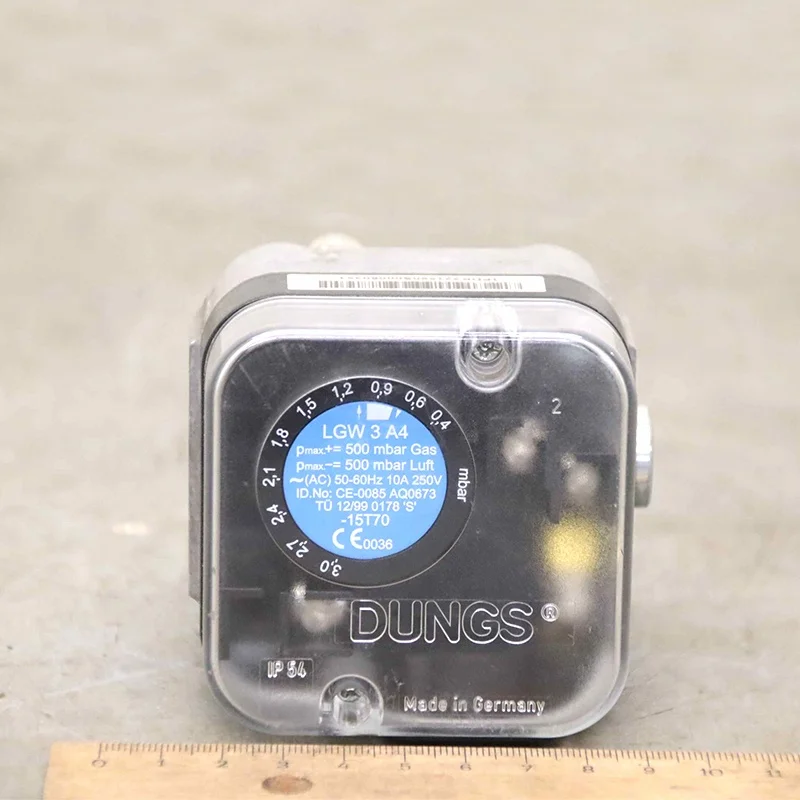 Устройство переключателя давления газа DUNGS LGW 3 формата А4 обнаруживает давление воздуха на горелке
Устройство переключателя давления газа DUNGS LGW 3 формата А4 обнаруживает давление воздуха на горелке