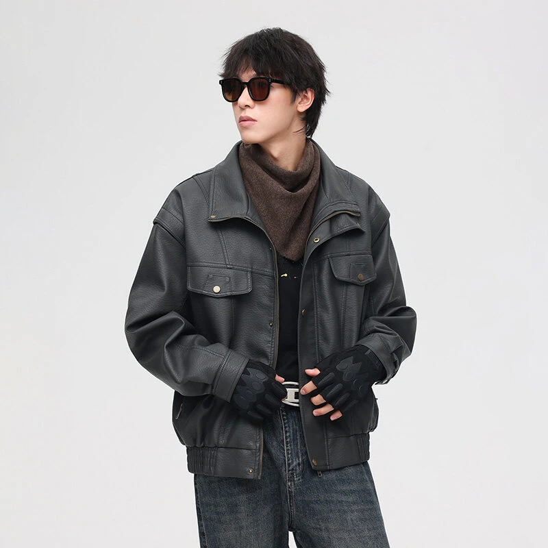 Retro High Quality Locomotive Leather Jacket Men's American Pu Leather Thickened Short High-end Trendy Brand Bomber Jacket
Retro High Quality Locomotive Leather Jacket Men's American Pu Leather Thickened Short High-end Trendy Brand Bomber Jacket