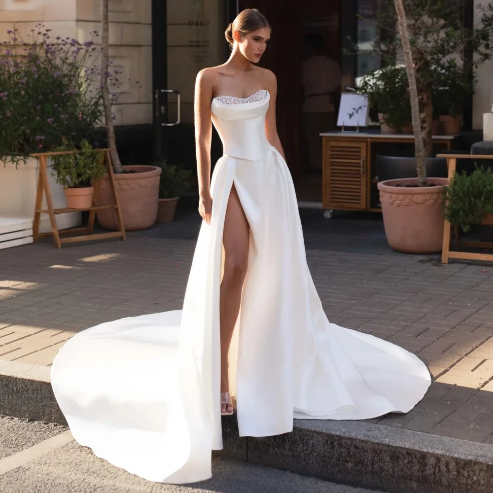 Customized Wedding Dresses Elegant A Line High Split Bridal Gowns Sweetheart Neck Pearls Bride Dress Luxury Vestido De Novia 
Customized Wedding Dresses Elegant A Line High Split Bridal Gowns Sweetheart Neck Pearls Bride Dress Luxury Vestido De Novia