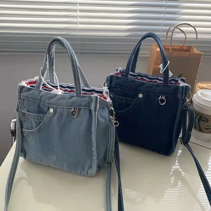 Original Japanese and Korean exquisite mini denim bag ins Korean version of the literary trendy cool shopping all-match handbag
Original Japanese and Korean exquisite mini denim bag ins Korean version of the literary trendy cool shopping all-match handbag