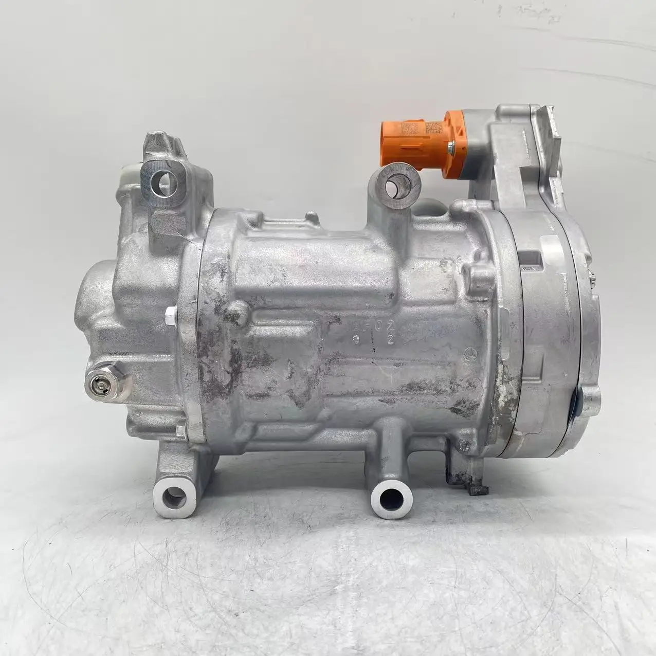 Electric Air Conditioner A/C Compressor for Mercedes Benz EQA EQB CLA 118 Sprinter A0008304404 A0008305404
Electric Air Conditioner A/C Compressor for Mercedes Benz EQA EQB CLA 118 Sprinter A0008304404 A0008305404