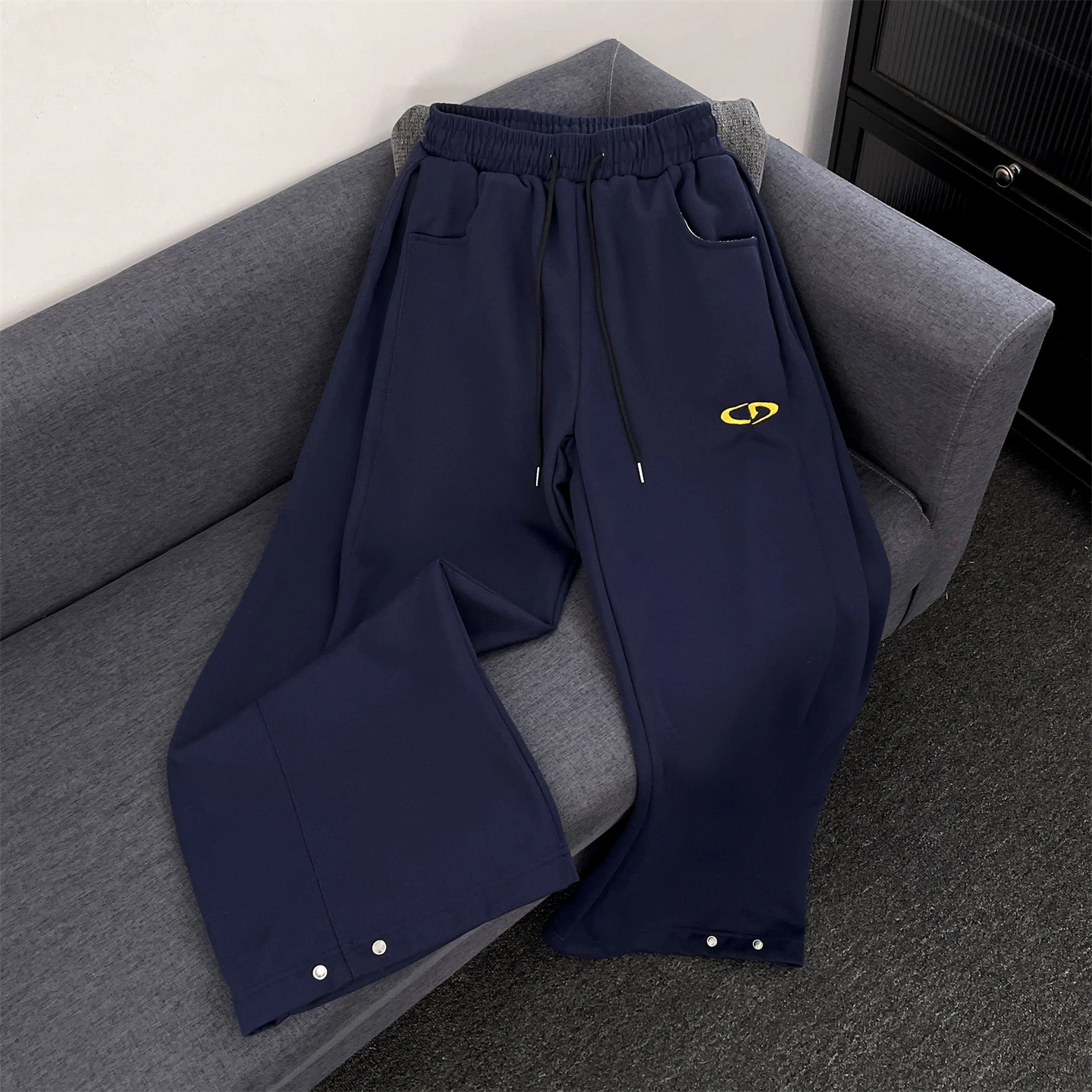 Cleanfit American Style Men's Casual Straight Leg Pants Autumn Winter Loose Wide Leg Sports Long Trousers Couple's Blue
Cleanfit American Style Men's Casual Straight Leg Pants Autumn Winter Loose Wide Leg Sports Long Trousers Couple's Blue