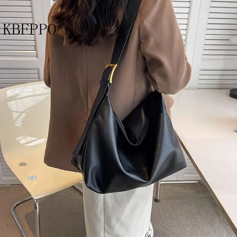Large-capacity Pu Women's Shoulder Messenger Bag Large Bag 2023 Brand New French New Trendy Large Tote Bag For Women Bags
Large-capacity Pu Women's Shoulder Messenger Bag Large Bag 2023 Brand New French New Trendy Large Tote Bag For Women Bags