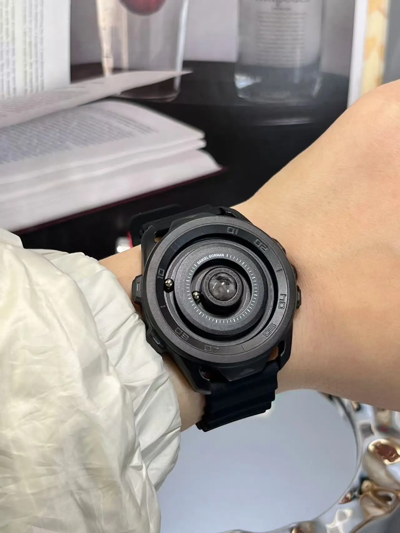 Gravity Series DG0525 Solar System Star Theme Quartz Sports Watch Trendy Luminous Track Futuristic Design
Gravity Series DG0525 Solar System Star Theme Quartz Sports Watch Trendy Luminous Track Futuristic Design