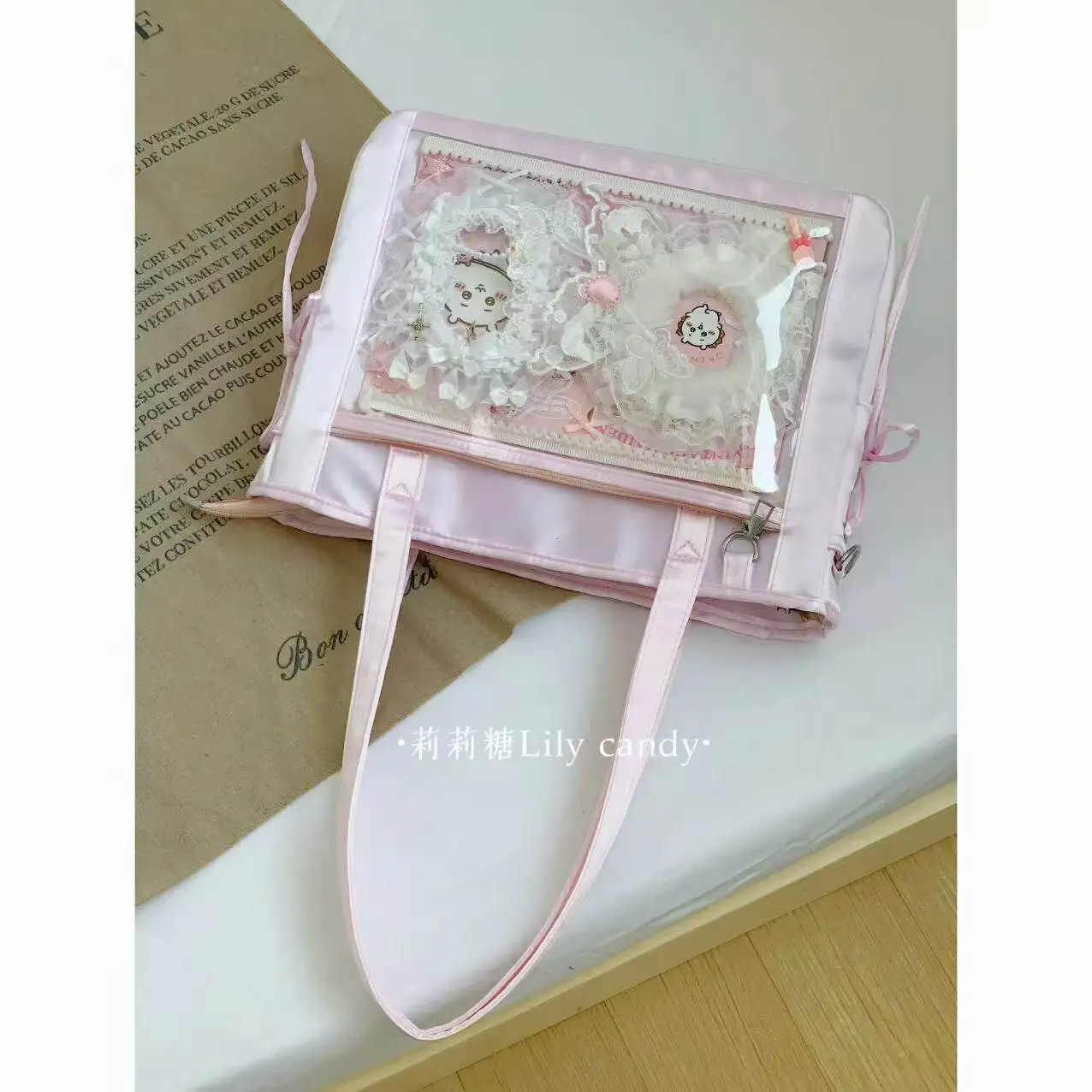 Новая оригинальная японская атласная сумка большой вместимости, универсальная городская сумка LTA, сумка-мессенджер на одно плечо для женщин
Новая оригинальная японская атласная сумка большой вместимости, универсальная городская сумка LTA, сумка-мессенджер на одно плечо для женщин