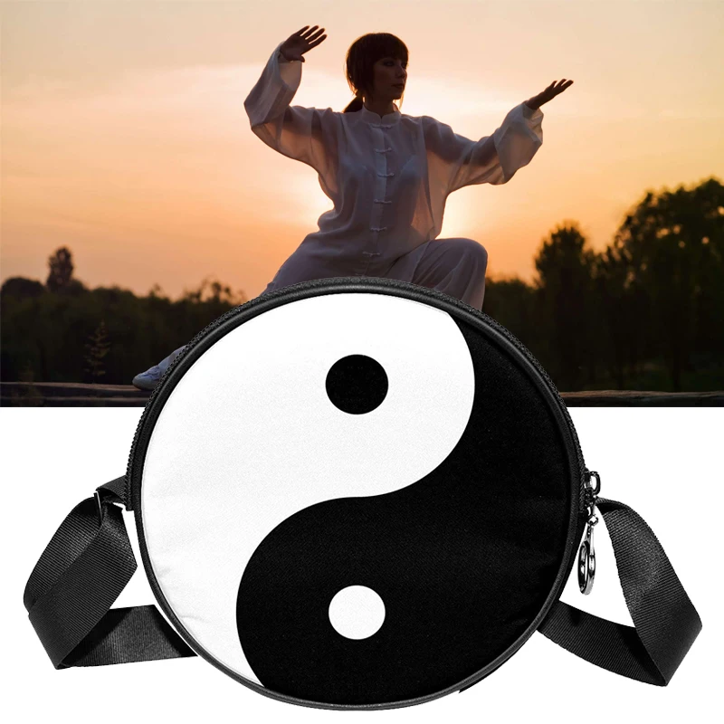 FANDAO Chinese Tai Chi Print Crossbody Bag ound Yin Yang Trans Print Shoulder Bag Very suitable for martial arts enthusiasts
FANDAO Chinese Tai Chi Print Crossbody Bag ound Yin Yang Trans Print Shoulder Bag Very suitable for martial arts enthusiasts