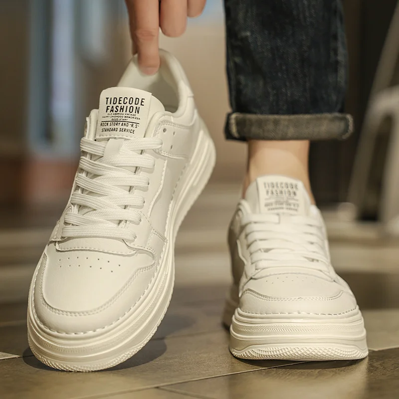 Men's Leather Surface Shoes Casual Sports Business Waterproof Heightening Summer New Style All-Match Flat Heel Rubber Sole
Men's Leather Surface Shoes Casual Sports Business Waterproof Heightening Summer New Style All-Match Flat Heel Rubber Sole