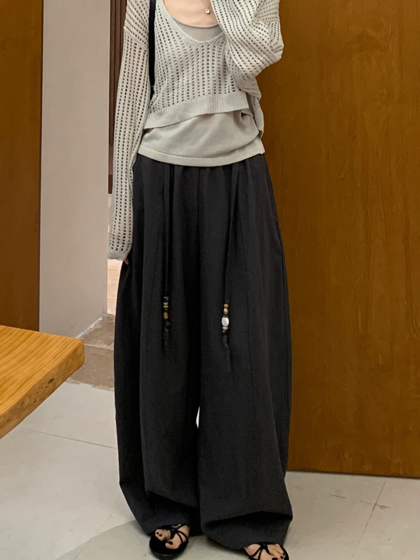 Deep Grey Linen Casual Pants Women's Belted Elastic Waist Draped Slim Wide Leg Pants Comfortable Loose Fit Trousers
Deep Grey Linen Casual Pants Women's Belted Elastic Waist Draped Slim Wide Leg Pants Comfortable Loose Fit Trousers