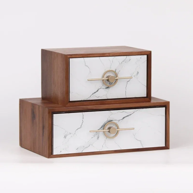 Для нового стиля шкатулка для драгоценностей коробки для хранения из орехового дерева модель украшения комнаты элегантный органайзер для ювелирных изделий украшения для спальни дизайн коробки
Для нового стиля шкатулка для драгоценностей коробки для хранения из орехового дерева модель украшения комнаты элегантный органайзер для ювелирных изделий украшения для спальни дизайн коробки