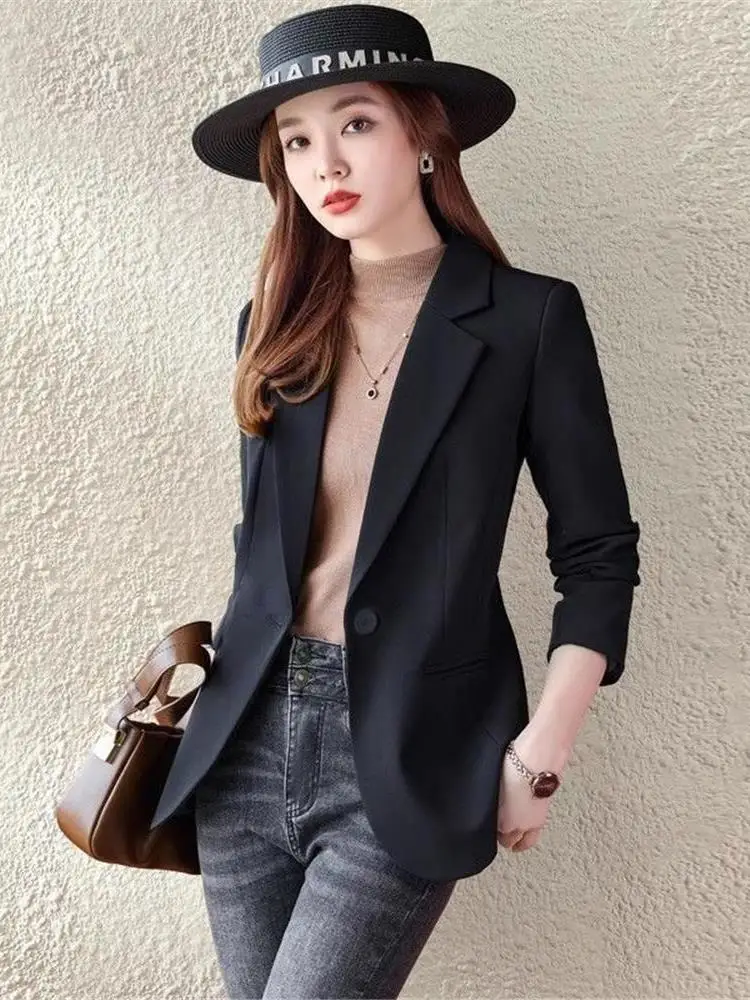 Black Suit Jacket Women's Casual Style Korean Version Slim Fit Autumn Winter Spring Season Long Sleeve One Button Closure
Black Suit Jacket Women's Casual Style Korean Version Slim Fit Autumn Winter Spring Season Long Sleeve One Button Closure