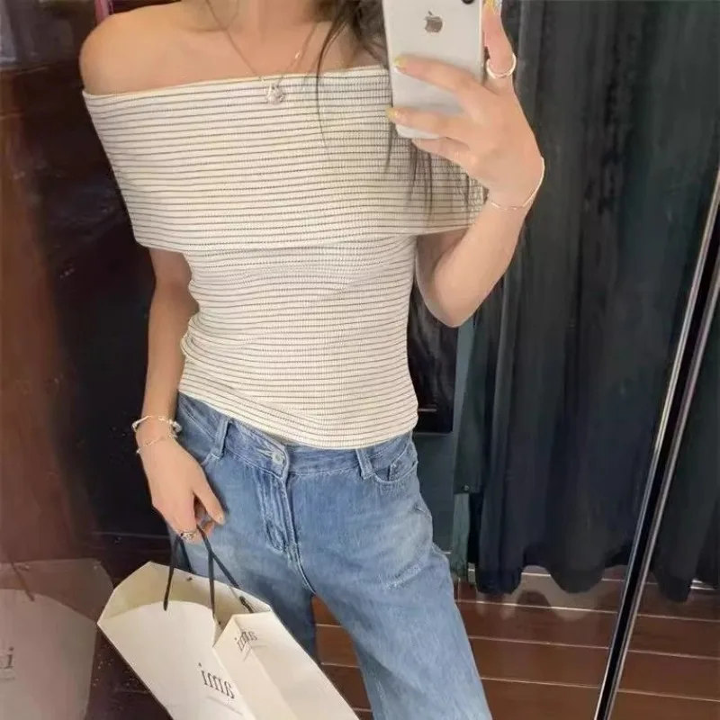 Women's Summer New Solid Color Prairie Chic Sweet Short Sleeve Slash Neck Off-the-shoulder Striped Casual Knitted T-shirts Tops
Women's Summer New Solid Color Prairie Chic Sweet Short Sleeve Slash Neck Off-the-shoulder Striped Casual Knitted T-shirts Tops