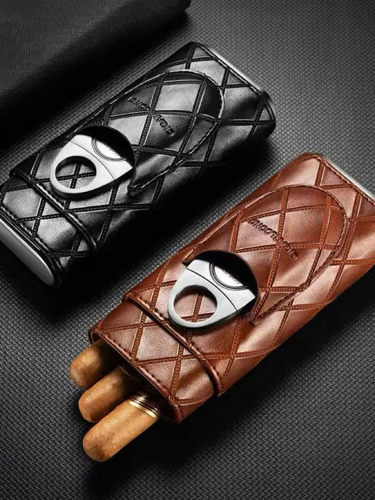 Элитный портативный набор для сигар из кедрового дерева с кожаным чехлом, герметичным контейнером для контроля влажности и 3-мя резаками для сигар
Элитный портативный набор для сигар из кедрового дерева с кожаным чехлом, герметичным контейнером для контроля влажности и 3-мя резаками для сигар