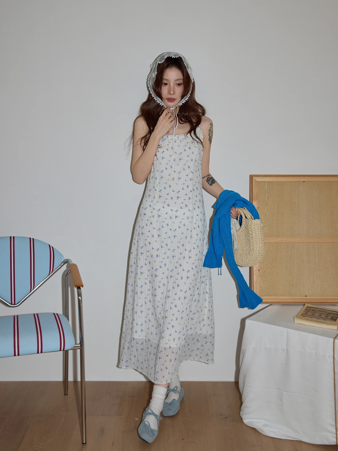 Chaocha Home White Floral Print Halter Dress Spring 2026 Slim Fit A-Line Long Dress Vacation Style Commute Korean Version
Chaocha Home White Floral Print Halter Dress Spring 2026 Slim Fit A-Line Long Dress Vacation Style Commute Korean Version