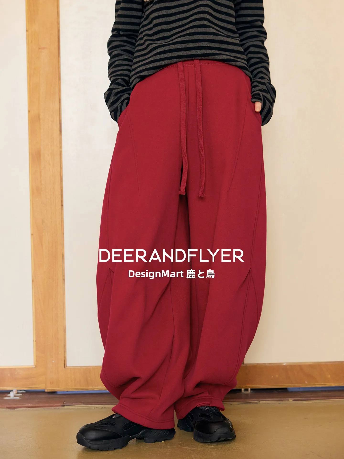 High Waist Carrot Sweatpants Orlon Fleece High Gramage 3D Shaping Red Fortune Buff Deer And Flying Bird Casual Pants
High Waist Carrot Sweatpants Orlon Fleece High Gramage 3D Shaping Red Fortune Buff Deer And Flying Bird Casual Pants