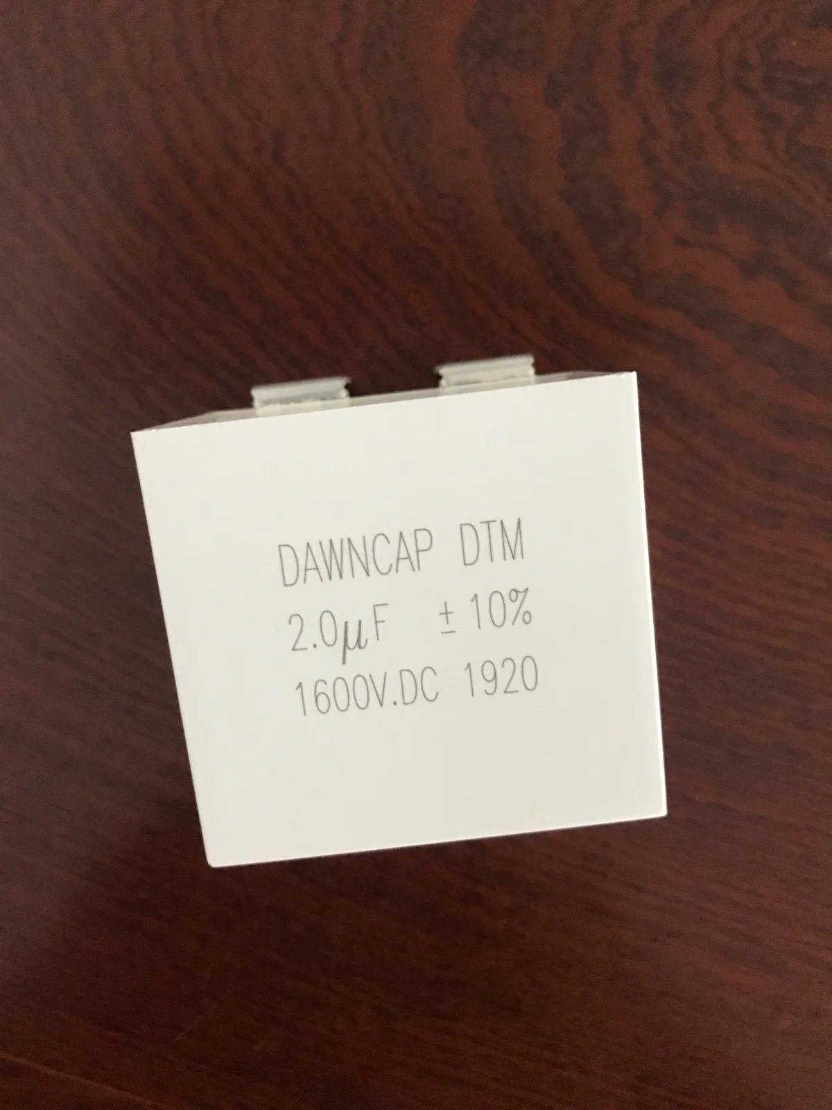Высоковольтный 2UF 1600V DC IGBT защитный конденсатор DTM по индивидуальному заказу
Высоковольтный 2UF 1600V DC IGBT защитный конденсатор DTM по индивидуальному заказу