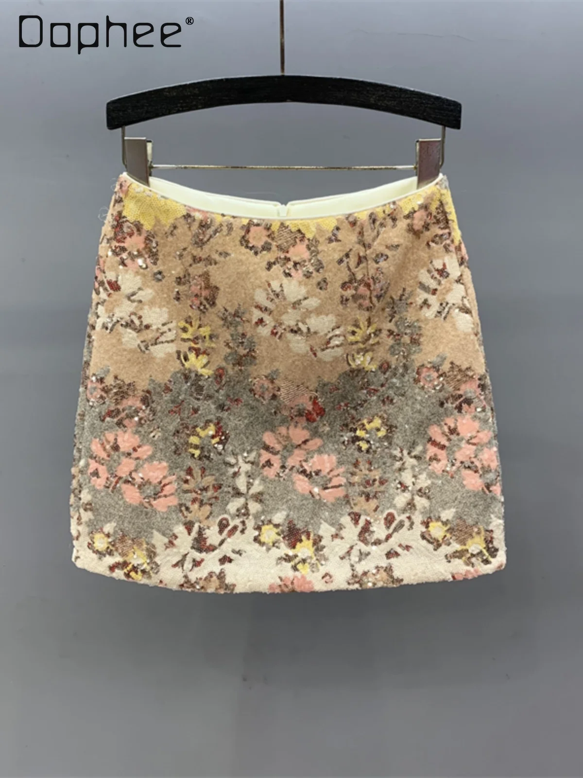 Temperament Socialite Retro Sequined Flower Print High Waist Slim Mini Skirt Summer Versatile A-line Skirt Women Fashion Skirts
Temperament Socialite Retro Sequined Flower Print High Waist Slim Mini Skirt Summer Versatile A-line Skirt Women Fashion Skirts