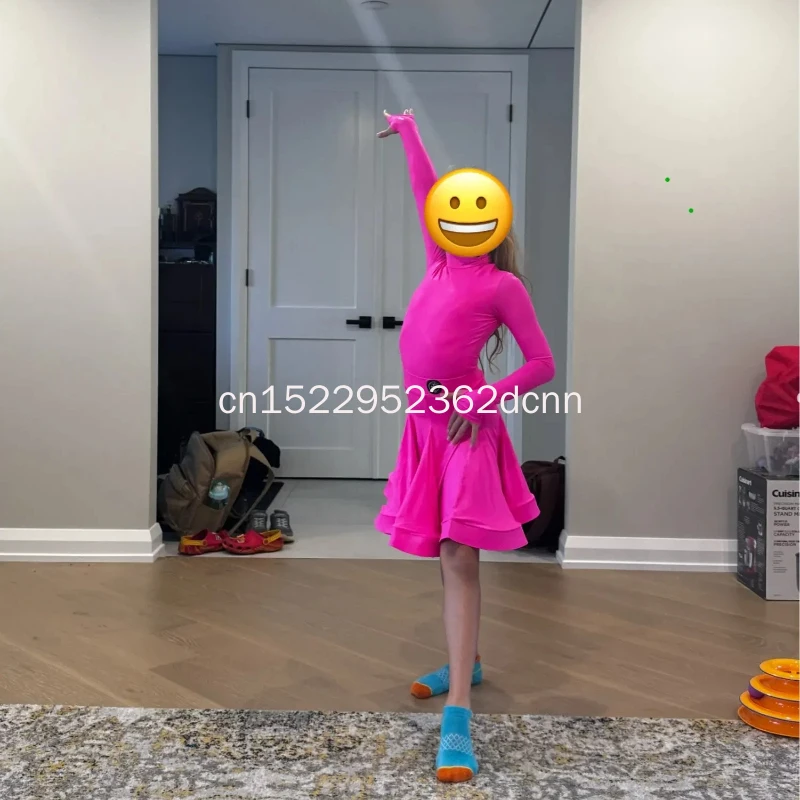 Girls Latin Dance Competition Clothing Glossy Fabric Long Sleeves Dance Dress Kids Cha Rumba Dance Practice Training Wear leathe
Girls Latin Dance Competition Clothing Glossy Fabric Long Sleeves Dance Dress Kids Cha Rumba Dance Practice Training Wear leathe