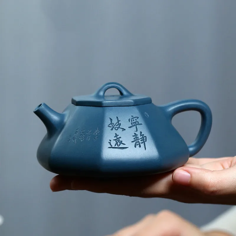 190ml Boutique Yixing Purple Clay Teapots Raw Ore Azure Mud Stone Scoop Tea Pot Home Filter Octagon Kettle Customized Tea Set
190ml Boutique Yixing Purple Clay Teapots Raw Ore Azure Mud Stone Scoop Tea Pot Home Filter Octagon Kettle Customized Tea Set