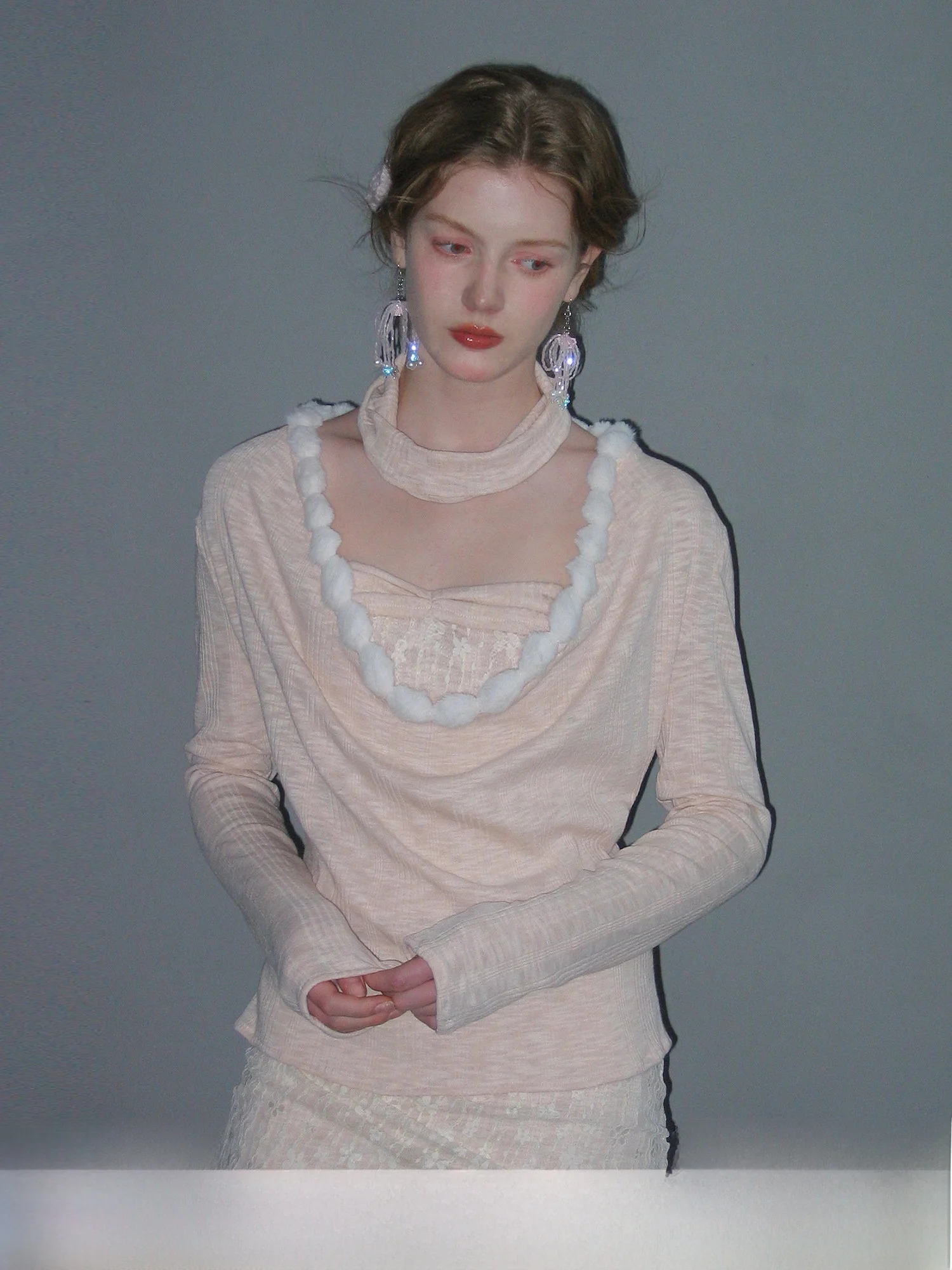 Оригинальный комплект из розового кружевного топа в полоску и юбки в горошек, длинный накидной топ, облегающая футболка, комплект из двух предметов для женщин, осенняя мода
Оригинальный комплект из розового кружевного топа в полоску и юбки в горошек, длинный накидной топ, облегающая футболка, комплект из двух предметов для женщин, осенняя мода