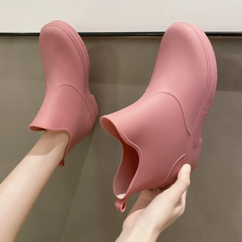 Famous Women's Rain Boots Summer New Adult Anti-slip Waterproof Cute Fleece Lined Trendy Rain Boots EVA Material Thickened
Famous Women's Rain Boots Summer New Adult Anti-slip Waterproof Cute Fleece Lined Trendy Rain Boots EVA Material Thickened